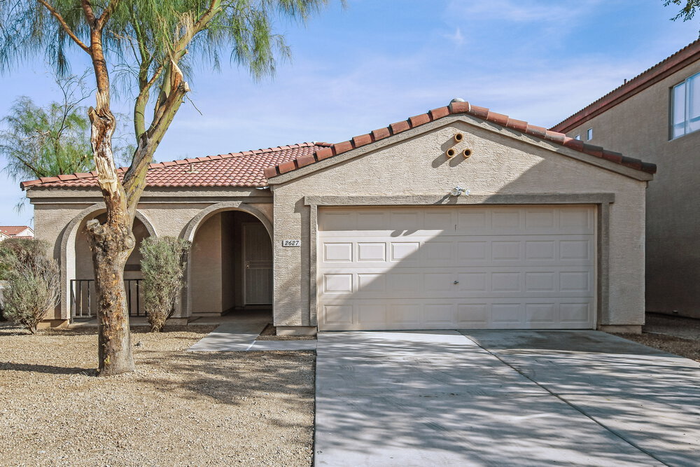 2627 S 84th Gln in Tolleson, AZ - Building Photo