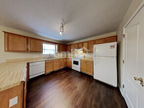 7411 Meadowwood Way in Fairview, TN - Foto de edificio - Building Photo