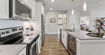 Ascent Cresta Bella in San Antonio, TX - Building Photo