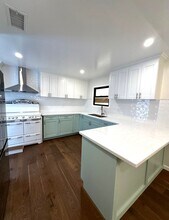 201 N Yale Ave in Fullerton, CA - Building Photo - Building Photo