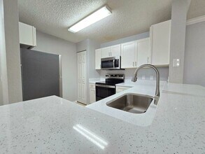 4240 Summer Landing Dr in Lakeland, FL - Building Photo - Building Photo