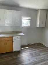 2337 1/2 Washington St W in Charleston, WV - Building Photo - Building Photo