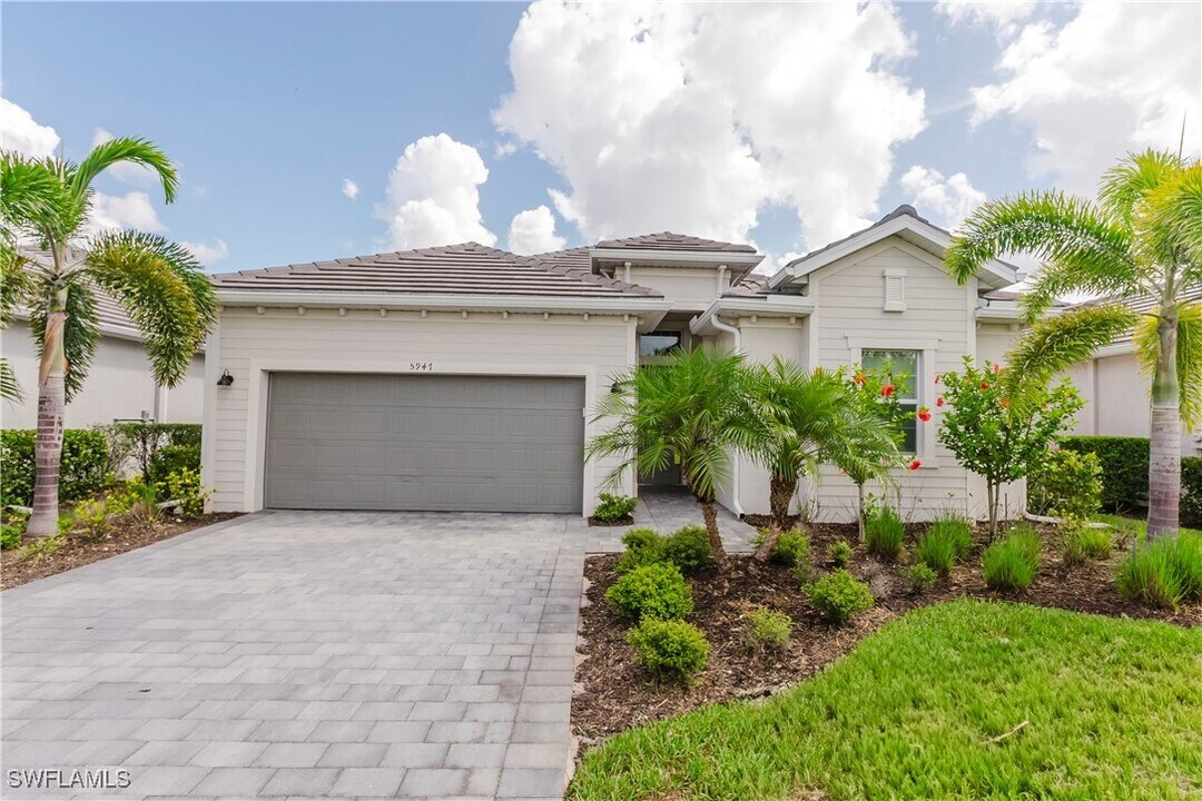 5947 Sunningdale St in Ave Maria, FL - Building Photo