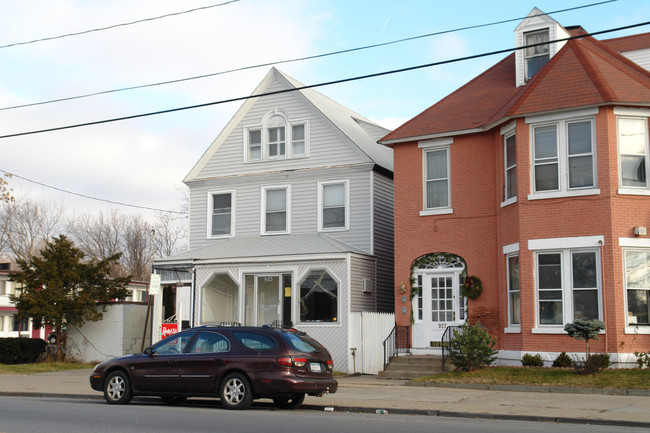 935 State St in Schenectady, NY - Building Photo - Building Photo