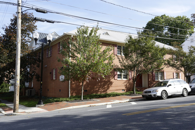 506 S Braddock St in Winchester, VA - Building Photo - Primary Photo