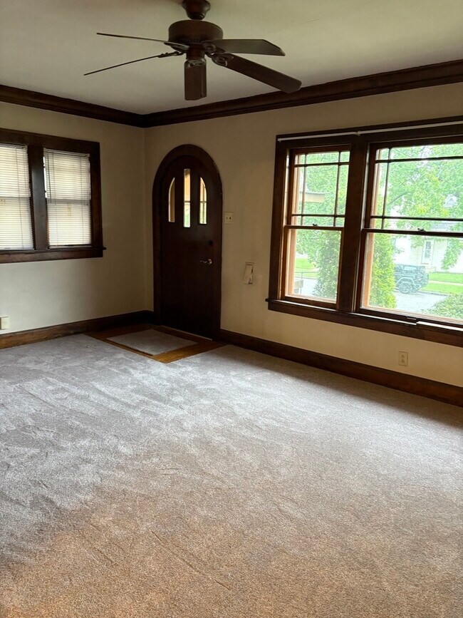 168 Harding St in Elgin, IL - Building Photo - Building Photo
