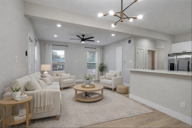 property at 819 E 40th St