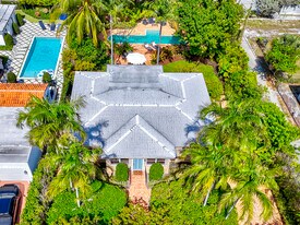 411 26th St in West Palm Beach, FL - Building Photo