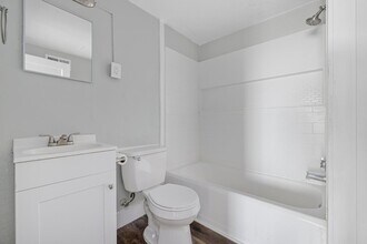 3806 Memorial Blvd in Kingsport, TN - Building Photo - Building Photo