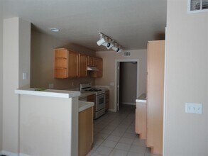 207 Luninborg St in Henderson, NV - Foto de edificio - Building Photo