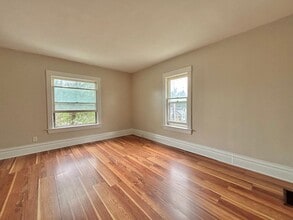 1316 S Westnedge Ave in Kalamazoo, MI - Building Photo - Building Photo