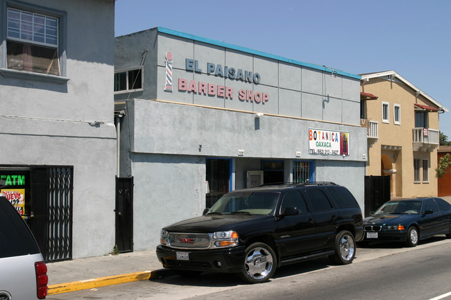 2009-2013 E 7th St in Long Beach, CA - Foto de edificio - Building Photo