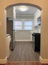 2021 Kane St in Houston, TX - Building Photo - Building Photo
