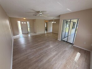 521 Meridan Ave NW in Port Charlotte, FL - Building Photo - Building Photo