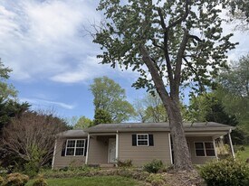 1405 Lee St SE in Cleveland, TN - Building Photo