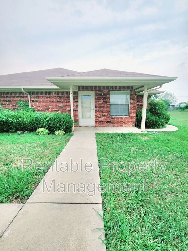 property at 1102 Turkey Creek Ct