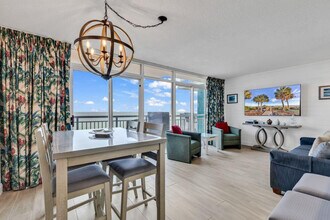 1700 N Ocean Blvd in Myrtle Beach, SC - Foto de edificio - Building Photo