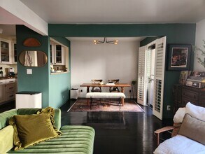 435 S Virgil Ave, Unit 108 in Los Angeles, CA - Building Photo - Building Photo