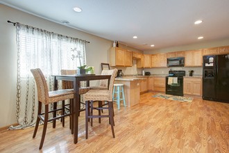 Park Place Townhomes in Mankato, MN - Building Photo - Interior Photo