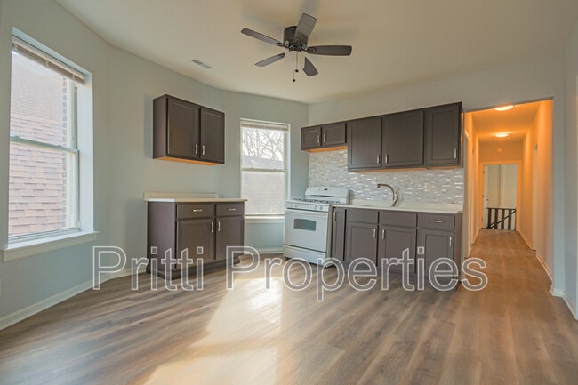 7432 S Maryland Ave in Chicago, IL - Building Photo - Building Photo