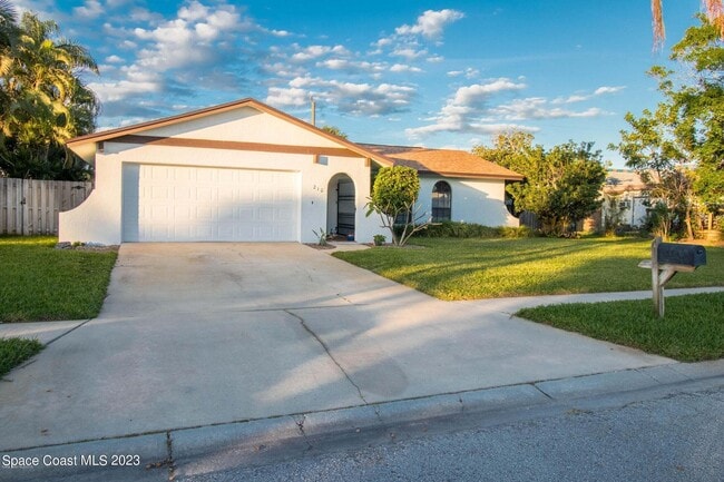 210 Maple Dr in Satellite Beach, FL - Building Photo - Building Photo