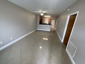 8555 Bernwood Cove Loop in Ft. Myers, FL - Building Photo - Building Photo