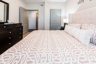 5200 Town Park Blvd in Katy, TX - Building Photo - Building Photo