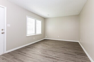 102 Bluebell Ave in Summerville, SC - Building Photo - Building Photo