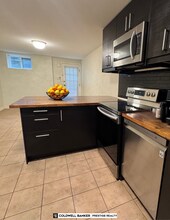 1568 Burrill Av in North Vancouver, BC - Building Photo - Building Photo