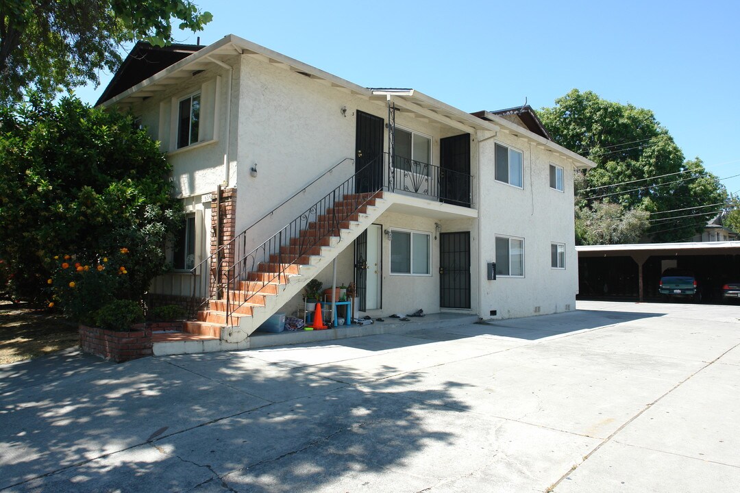 539 Northlake Dr in San Jose, CA - Building Photo