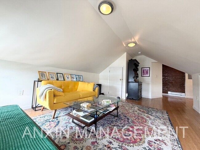 property at 2 Orchard St