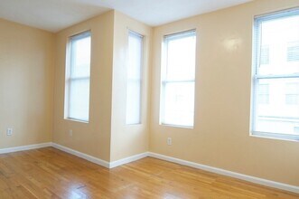 102 Orleans St, Unit 2 in Boston, MA - Building Photo - Building Photo