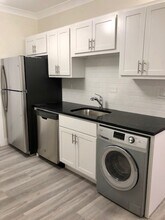 1417 W Hutchinson St in Chicago, IL - Building Photo - Building Photo