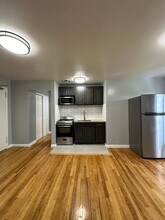 Oakwood Gardens in Plainfield, NJ - Building Photo - Interior Photo