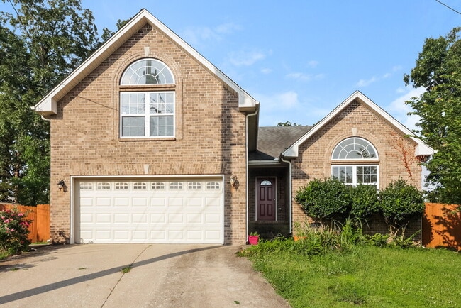 property at 416 Birchclay Point S