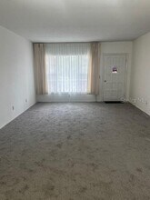 2360 Irish Ln in Clearwater, FL - Building Photo - Building Photo