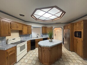 1408 Seneca Pl in Modesto, CA - Building Photo - Building Photo