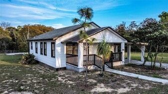 1201 N 26th St in Haines City, FL - Building Photo