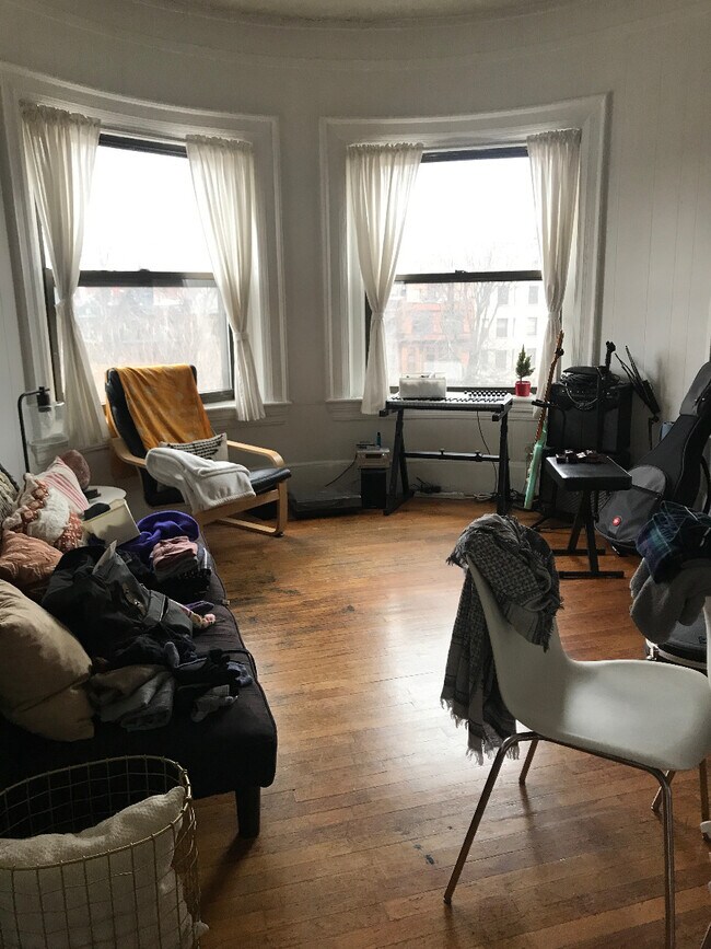 384 Commonwealth Ave, Unit 1