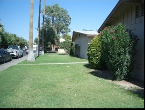 6634 E Avalon Dr in Scottsdale, AZ - Building Photo - Building Photo