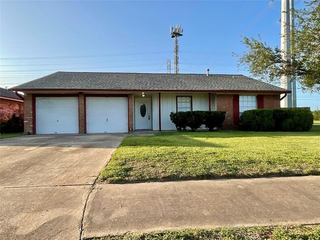 4243 Bermuda Dr in Pasadena, TX - Building Photo - Building Photo