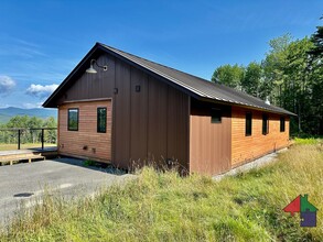 785 Jacobs Rd in East Montpelier, VT - Foto de edificio - Building Photo