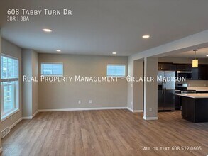 608 Tabby Turn Dr in Middleton, WI - Building Photo - Building Photo