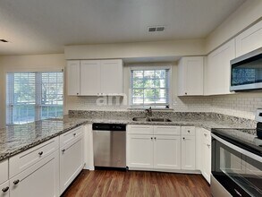 5918 Highland Grove Dr in Summerfield, NC - Building Photo - Building Photo