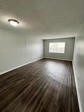 The Waverly in St. Petersburg, FL - Building Photo - Building Photo