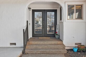 2423 Ceanothus Ave in Chico, CA - Building Photo - Building Photo