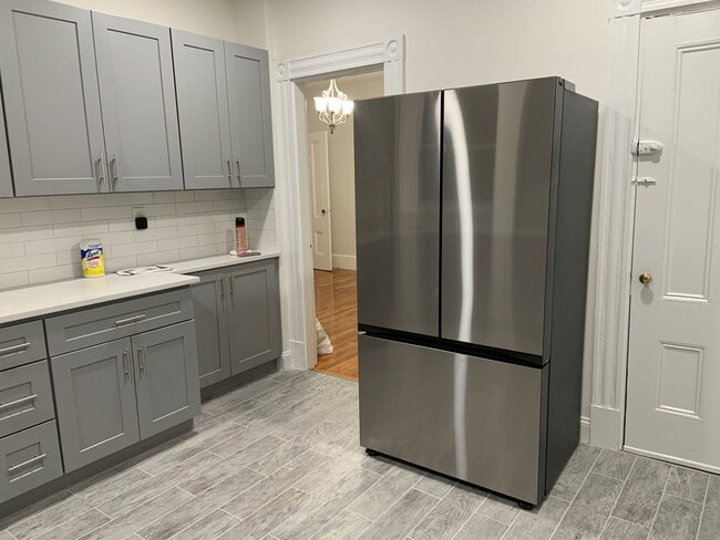 91 Walnut St, Unit Unit 1 in Brookline, MA - Building Photo - Building Photo