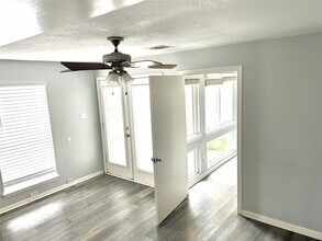 800 Country Pl Dr in Houston, TX - Building Photo - Building Photo