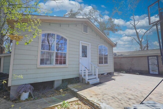 7211 Roswell St in Houston, TX - Building Photo - Building Photo