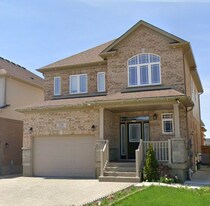 336 Rivertrail Av in Kitchener, ON - Building Photo